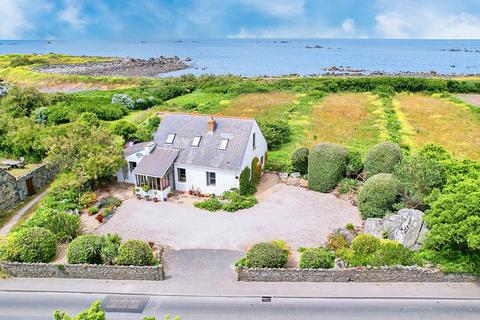 3 bedroom property for sale, Route de Pulias, St Sampson's, Guernsey, GY2