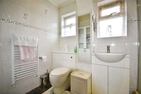 42 Grazeley Road, Three Mile Cross, Reading, RG7 1BJ