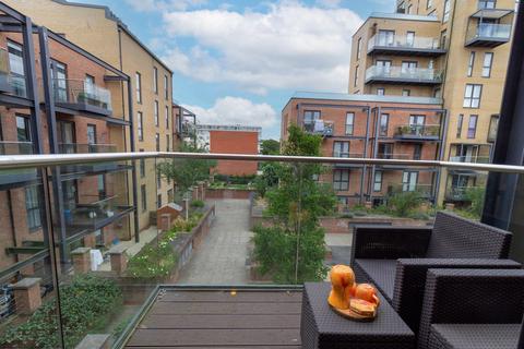 2 bedroom apartment for sale, Lacey Drive, Edgware, HA8