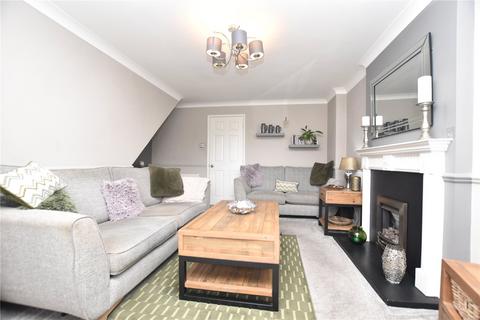 3 bedroom detached house for sale, Heatherdale Road, Tingley, Wakefield, West Yorkshire