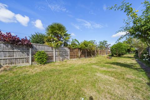 3 bedroom semi-detached house for sale, Wendover Way, Welling