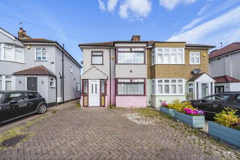 3 bedroom semi-detached house for sale, Wendover Way, Welling