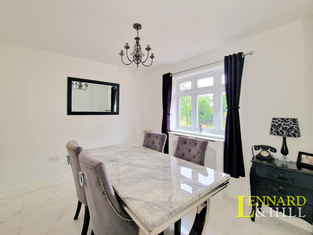 Wharf Road, StanfordleHope SS17 4 bed chalet for sale £475,000