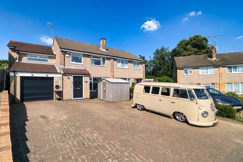 25 Browning Crescent, Bletchley, Milton Keynes, MK3 5AU