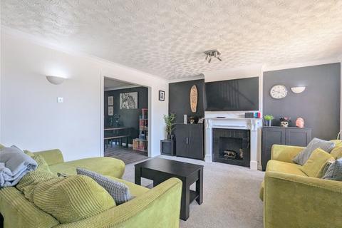 25 Browning Crescent, Bletchley, Milton Keynes, MK3 5AU