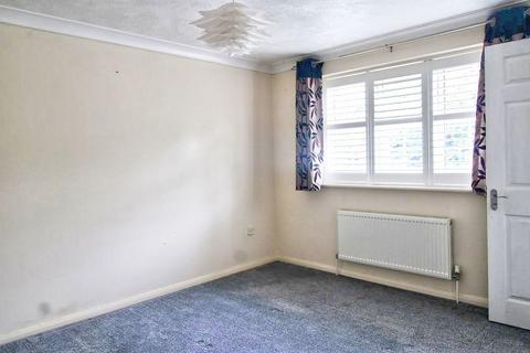 39 Grasmere Close, Eastbourne, BN23 8JE