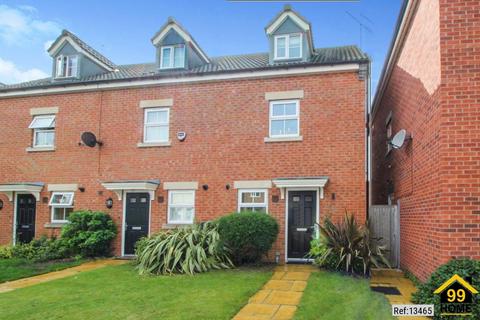 3 bedroom townhouse for sale, Hawthorne Avenue, Nottingham, Derbyshire, NG10