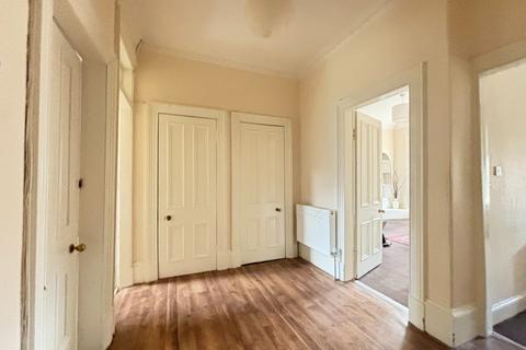 2 bedroom flat to rent, Byres Road, Hillhead, Glasgow, G12