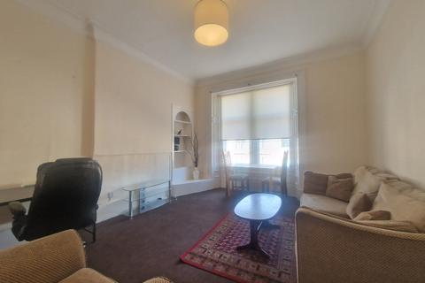 2 bedroom flat to rent, Byres Road, Hillhead, Glasgow, G12