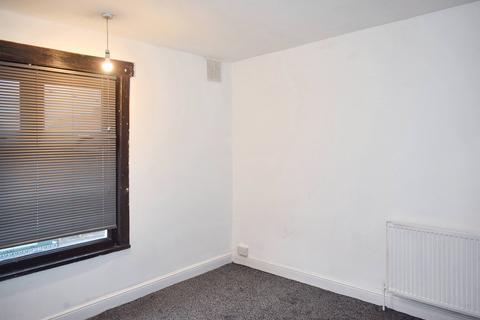 3 bedroom terraced house to rent, Tomkinson Road, Nuneaton CV10