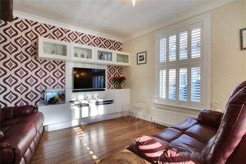 3 bedroom end of terrace house to rent, Stanley Road, Northfleet, Gravesend, Kent, DA11