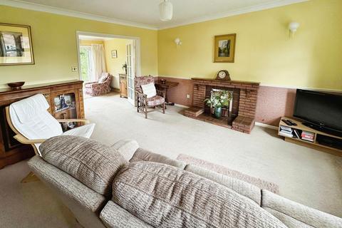 95 Athlestan Way, Stretton, Burton-on-trent, DE13 0XT