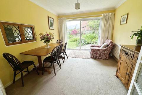 95 Athlestan Way, Stretton, Burton-on-trent, DE13 0XT