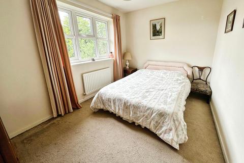 95 Athlestan Way, Stretton, Burton-on-trent, DE13 0XT