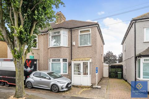 3 bedroom semi-detached house for sale, Hainault Road, Romford, RM5