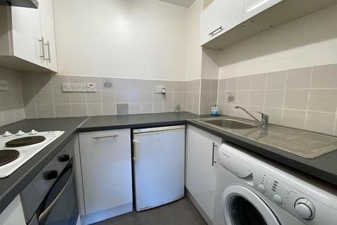 1 bedroom flat to rent, Millstream Close, Palmers Green, N13