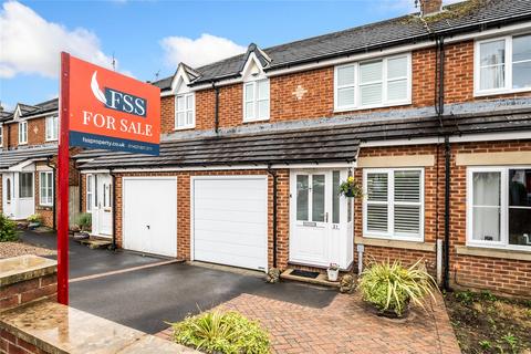 2 bedroom terraced house for sale, Wharfedale Avenue, Harrogate, North Yorkshire, HG2