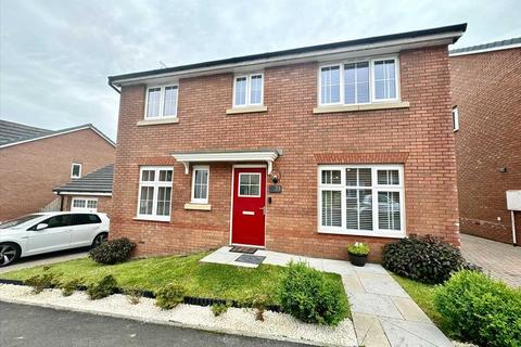 33 Highfields, Tonyrefail, Porth, CF39 8GB
