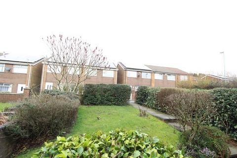 18 Amberley Walk, Chadderton, Oldham, OL9 6SL