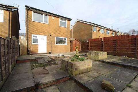 18 Amberley Walk, Chadderton, Oldham, OL9 6SL