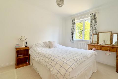 1 Gwelavon Close, Wadebridge, PL27 6BE