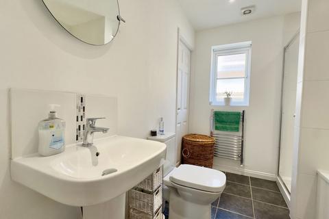 1 Gwelavon Close, Wadebridge, PL27 6BE