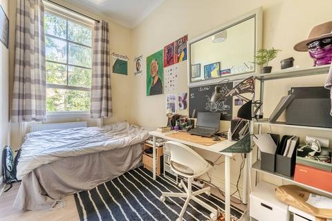 Finborough Road, Chelsea, London, SW10