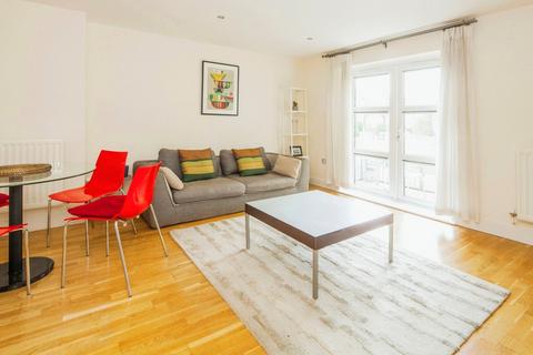 3 bedroom apartment for sale, Kings Avenue, London SW4