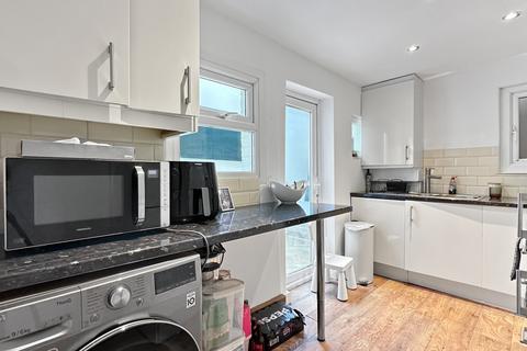 4 bedroom terraced house for sale, London, NW10 4PS