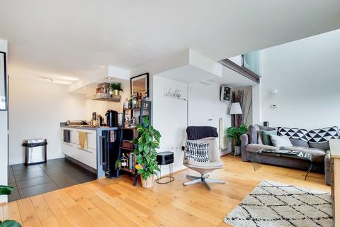 2 bedroom flat to rent, Building 22, Woolwich Riverside, London, SE18