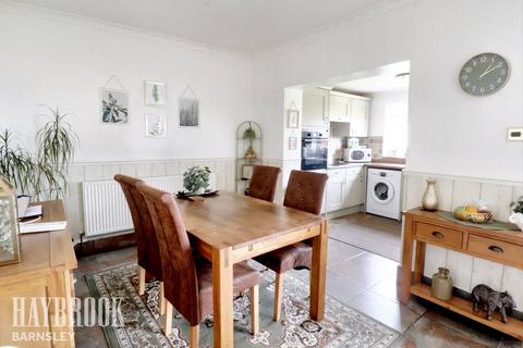 80 Barnsley Road, Darfield, Barnsley, S73 9DB