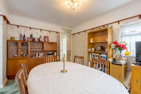 2 bedroom semi-detached bungalow for sale, Gload Crescent, Orpington, BR5