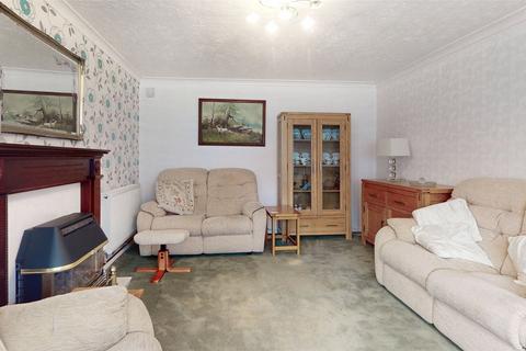 3 bedroom terraced house for sale, Long Riding, Basildon, Essex, SS14