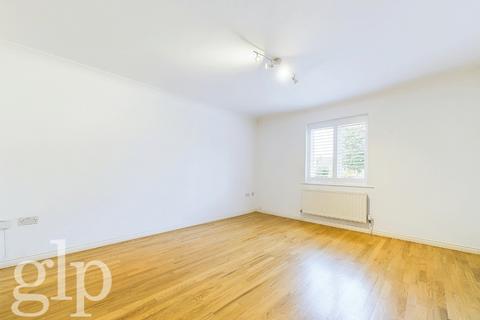 4 bedroom flat to rent, London, Greater London, SW19