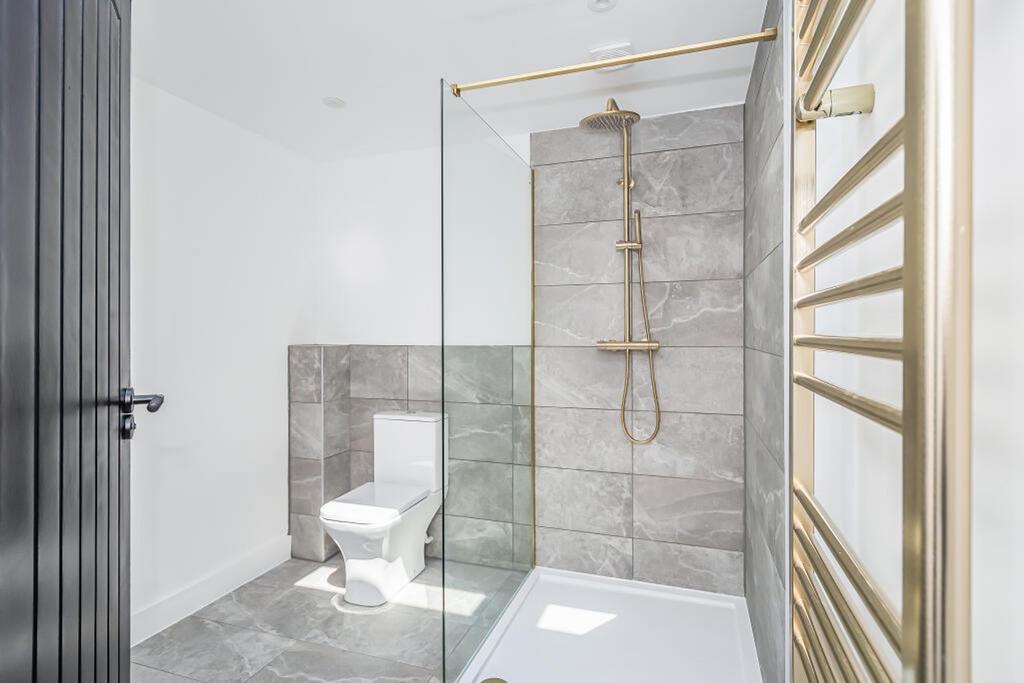 Family Shower room
