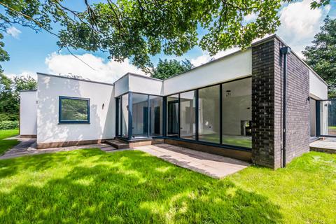 4 bedroom detached bungalow for sale, Willingham Road, Gainsborough DN21