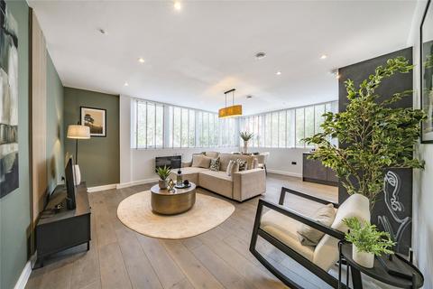 undefined, Rosemount Avenue, Surrey KT14