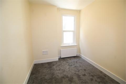 3 bedroom maisonette to rent, Mersham Road, Thornton Heath, CR7