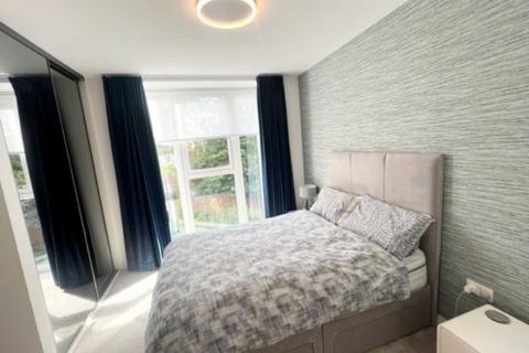 2 bedroom flat for sale, Millar House, Borehamwood