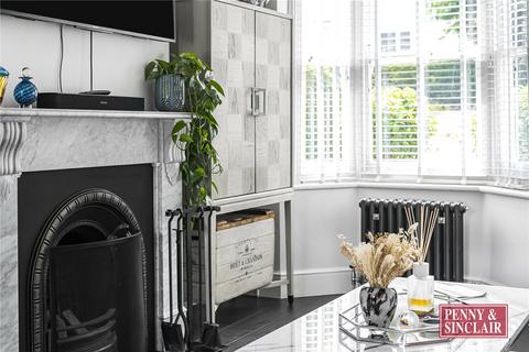 97 Harpsden Road, Henley-on-thames, RG9 1ED