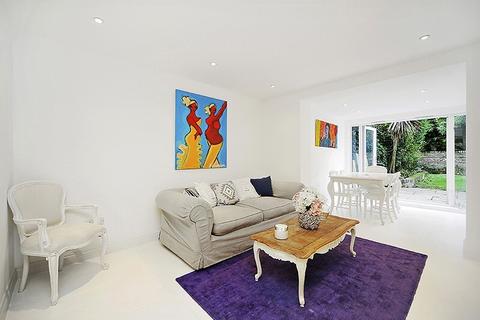 2 bedroom terraced house to rent, St Lukes Road, Notting Hill