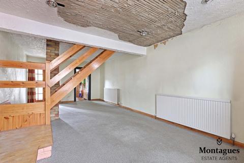29 Allnutts Road, Epping, CM16 7BE
