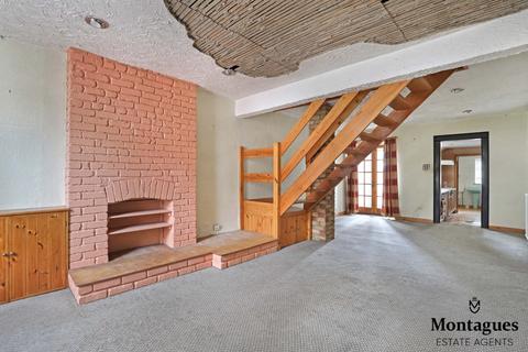 29 Allnutts Road, Epping, CM16 7BE