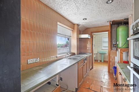 29 Allnutts Road, Epping, CM16 7BE