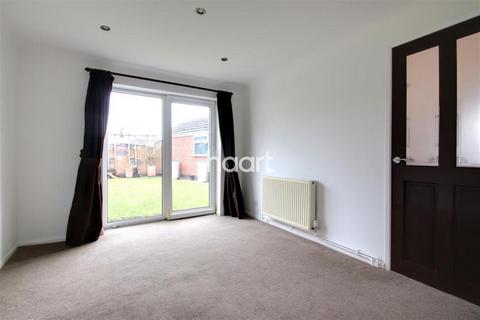 4 bedroom detached house to rent, Wragley Way