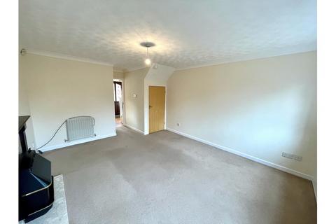 2 bedroom semi-detached house to rent, Clipper Close, Bridgwater TA6
