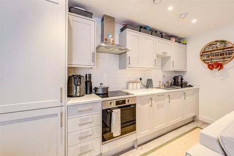 1 bedroom flat for sale, Romany Road, Worthing, West Sussex, BN13