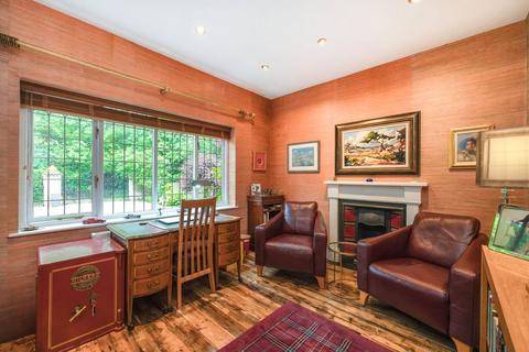 Finchley House Bovingdon Green, Bovingdon, Hemel Hempstead, HP3 0LB