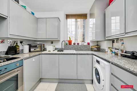 3 bedroom apartment to rent, Harrowby Street London W1H