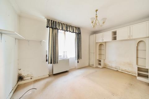 2 bedroom apartment for sale, Brondesbury Park, London, NW6